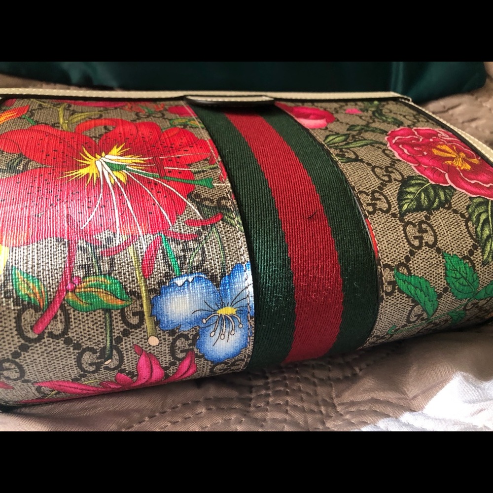 NWT Authentic Gucci Flora bag.  SOLD - Picture 2 of 12